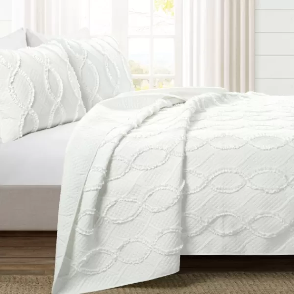 Quilts-Kirkland's Home Daisy Trellis Ruffles 3-Pc. Queen Quilt Set White