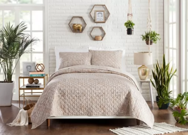 Quilts-Kirkland's Home Justina Blakeney Abrazo 3-Pc. King Quilt Set Tan