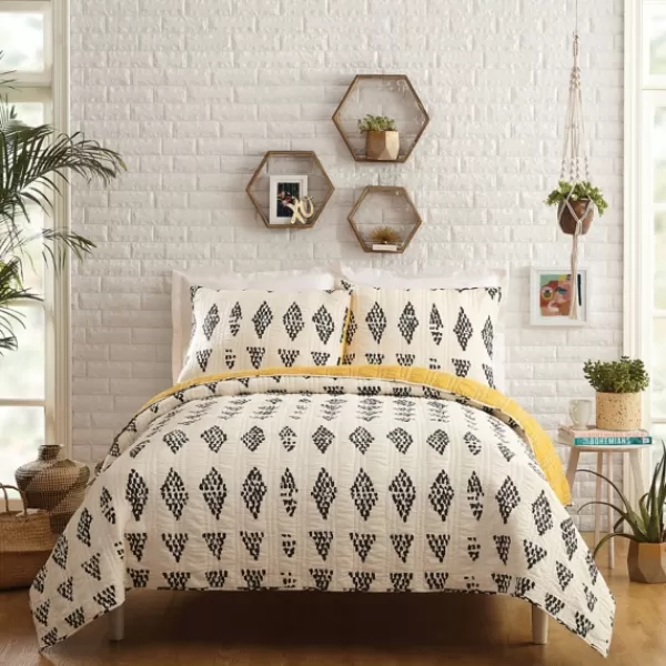 Quilts-Kirkland's Home Justina Blakeney Beaded 3-Pc. Full/Queen Quilt Set Ivory/Black/Yellow